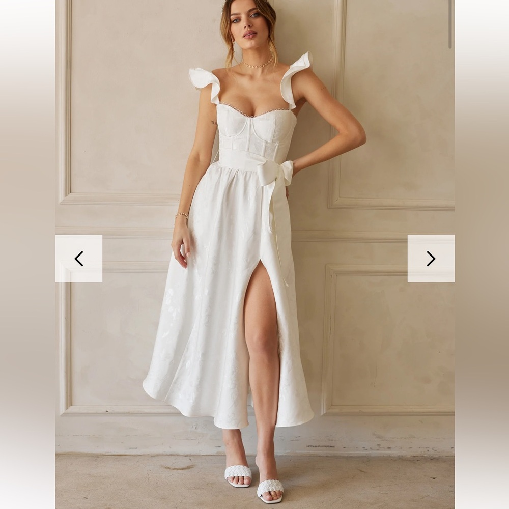The Vera Dress in White Baroque Floral